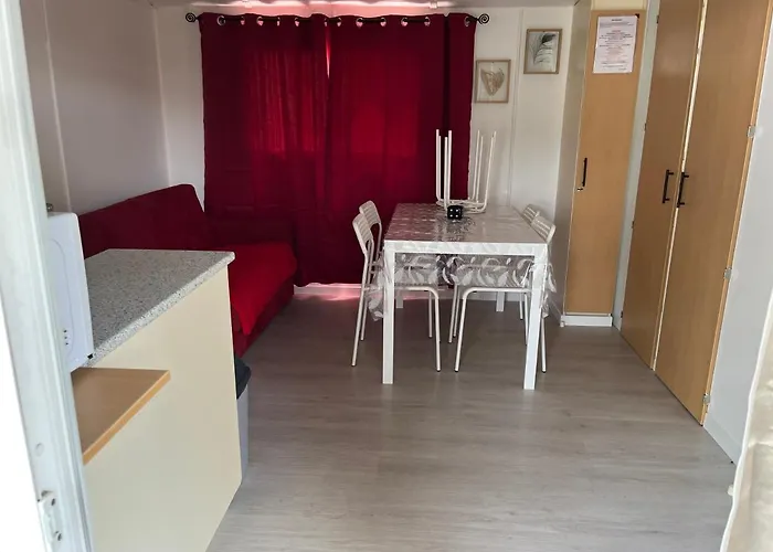 Mobile Home Camping Pedro